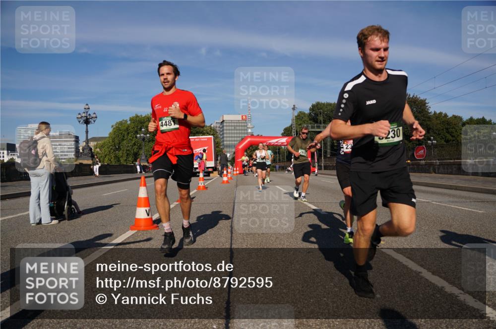 07.09.2025 - BARMER Alsterlauf Yannick Fuchs http://msf.ph/oto/8792595 07.09.2025 09:42:41 Laufen 22, 448, 230, 23, 2912 meine-sportfotos.de