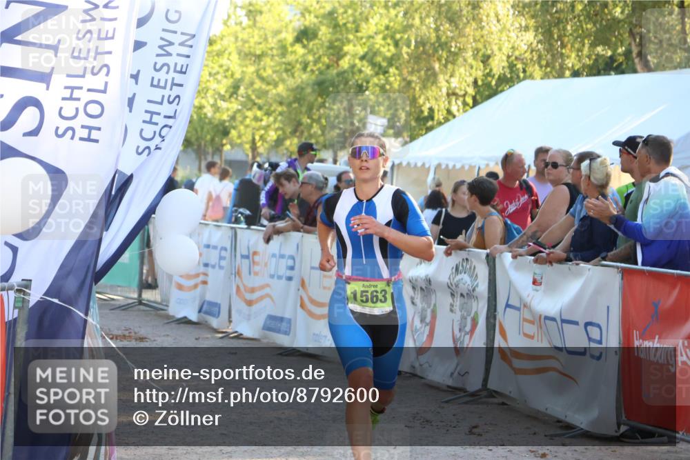 07.09.2025 - 19. Norderstedt Triathlon Zöllner http://msf.ph/oto/8792600 07.09.2025 16:38:08 Ziel 1563 meine-sportfotos.de