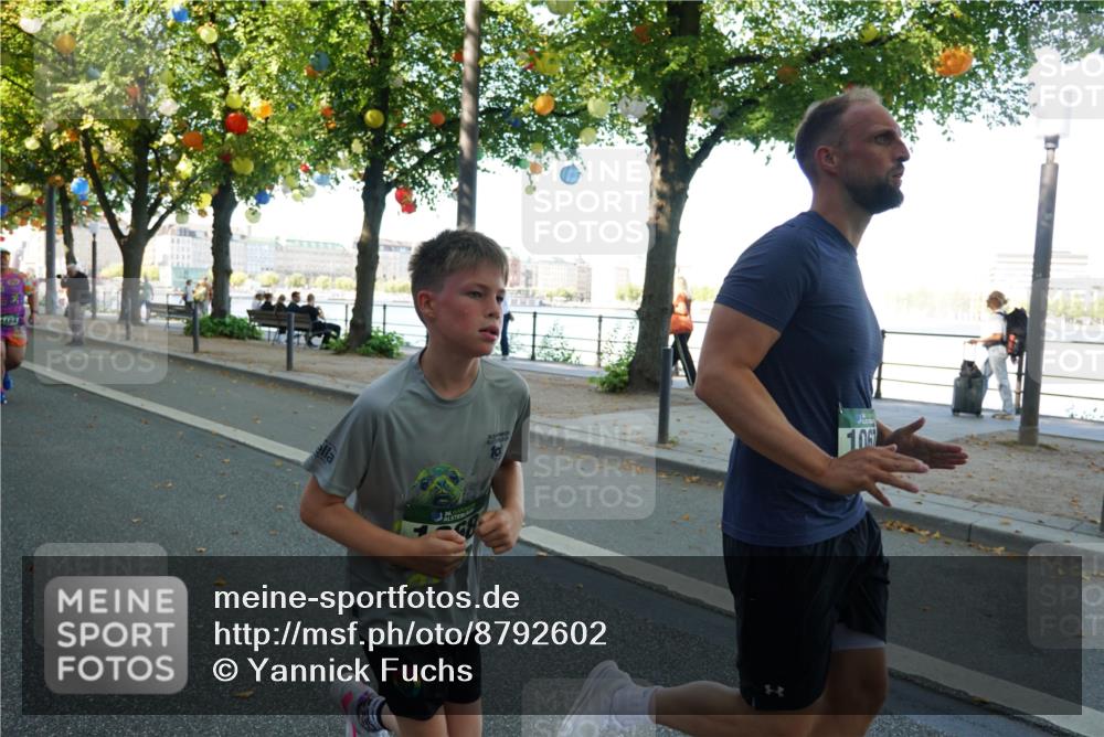 07.09.2025 - BARMER Alsterlauf Yannick Fuchs http://msf.ph/oto/8792602 07.09.2025 11:39:50 Laufen 106 meine-sportfotos.de