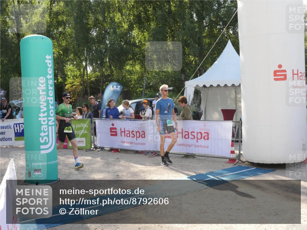 07.09.2025 - 19. Norderstedt Triathlon Zöllner http://msf.ph/oto/8792606 07.09.2025 16:28:25 Ziel 515, 1488, 1529 meine-sportfotos.de