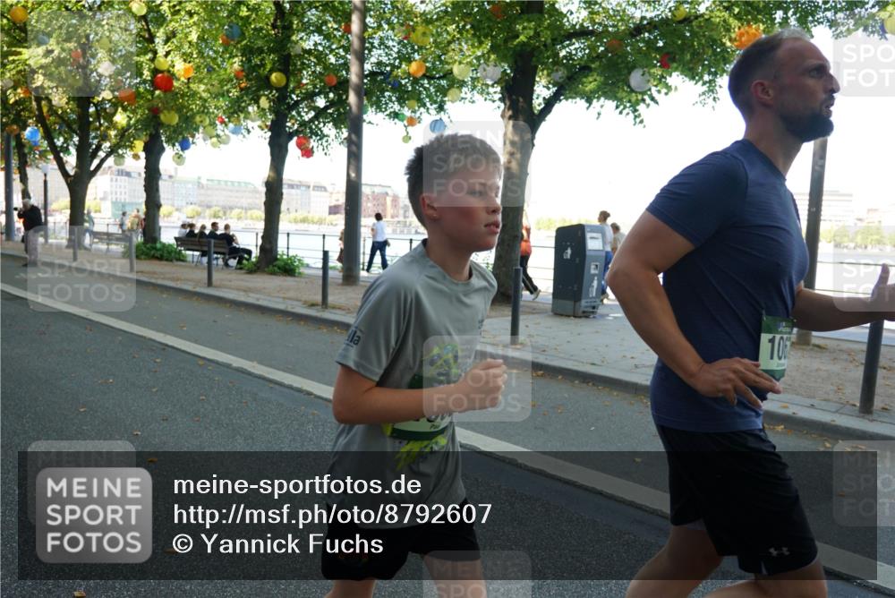 07.09.2025 - BARMER Alsterlauf Yannick Fuchs http://msf.ph/oto/8792607 07.09.2025 11:39:50 Laufen 106 meine-sportfotos.de
