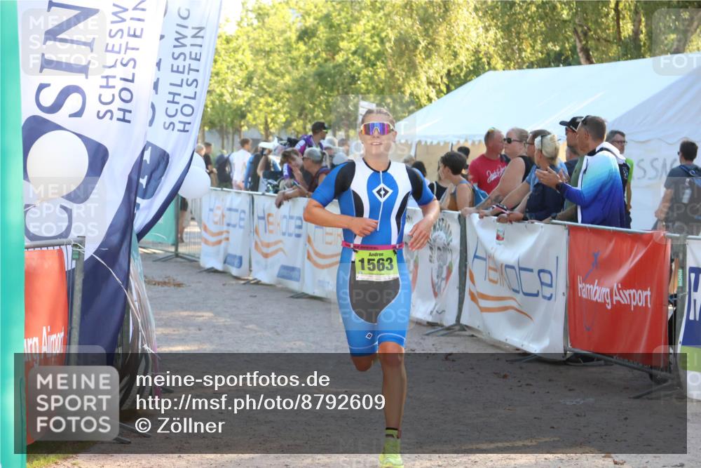07.09.2025 - 19. Norderstedt Triathlon Zöllner http://msf.ph/oto/8792609 07.09.2025 16:38:09 Ziel 1068, 1563 meine-sportfotos.de