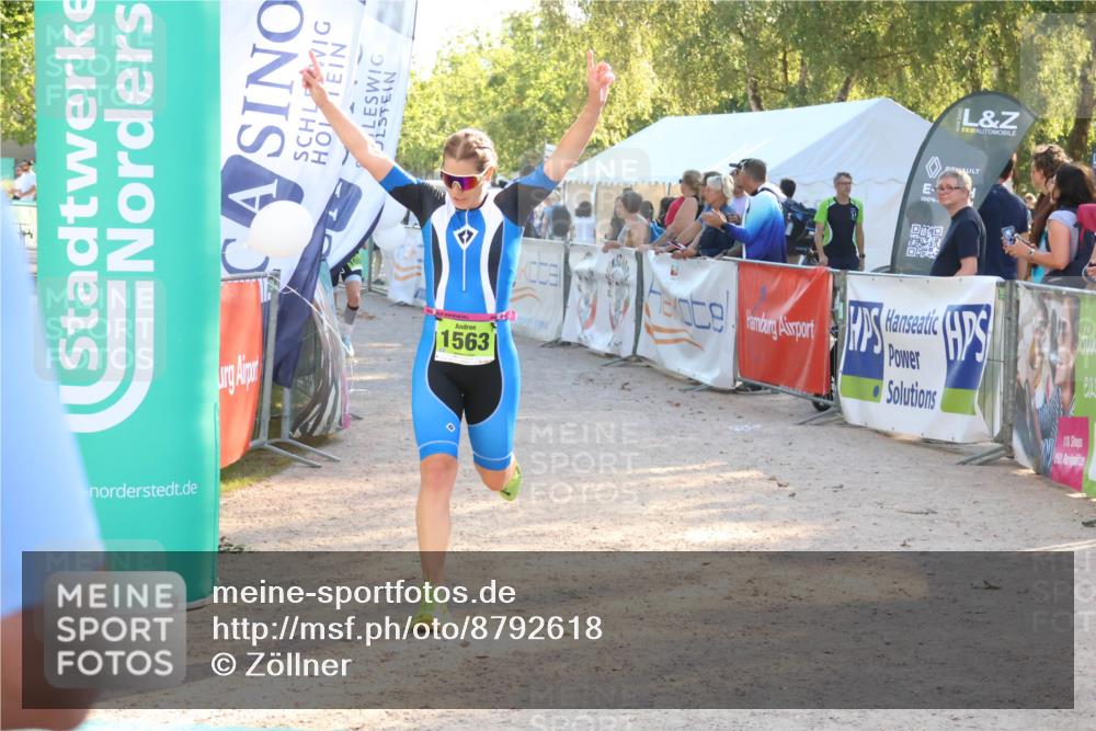 07.09.2025 - 19. Norderstedt Triathlon Zöllner http://msf.ph/oto/8792618 07.09.2025 16:38:10 Ziel 1068, 1563 meine-sportfotos.de