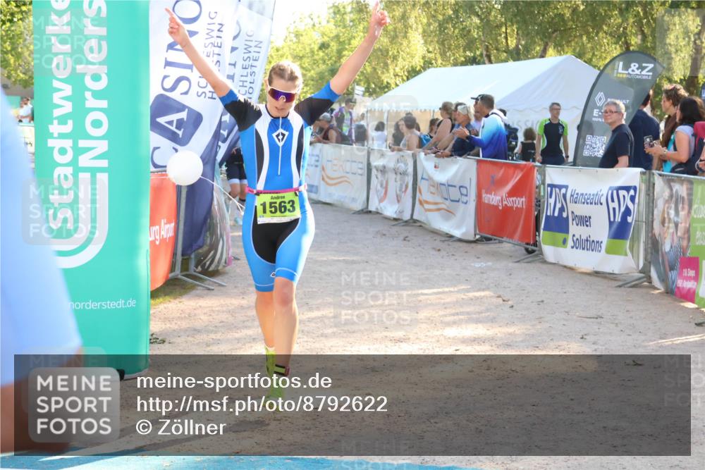 07.09.2025 - 19. Norderstedt Triathlon Zöllner http://msf.ph/oto/8792622 07.09.2025 16:38:10 Ziel 1068, 1563 meine-sportfotos.de
