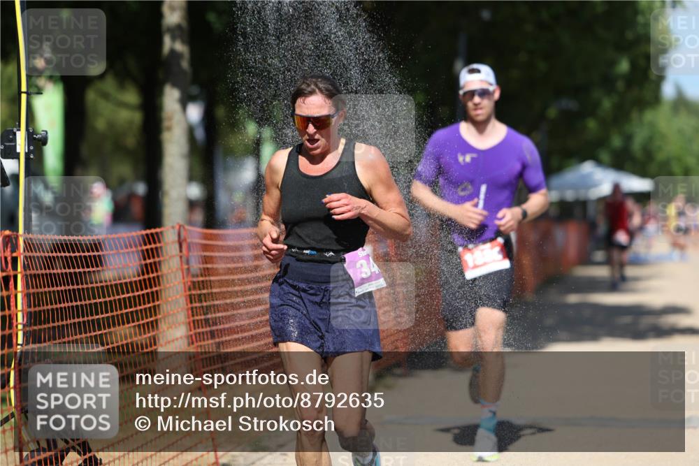 07.09.2025 - 19. Norderstedt Triathlon Michael Strokosch http://msf.ph/oto/8792635 07.09.2025 13:39:23 Laufen 346, 1388 meine-sportfotos.de
