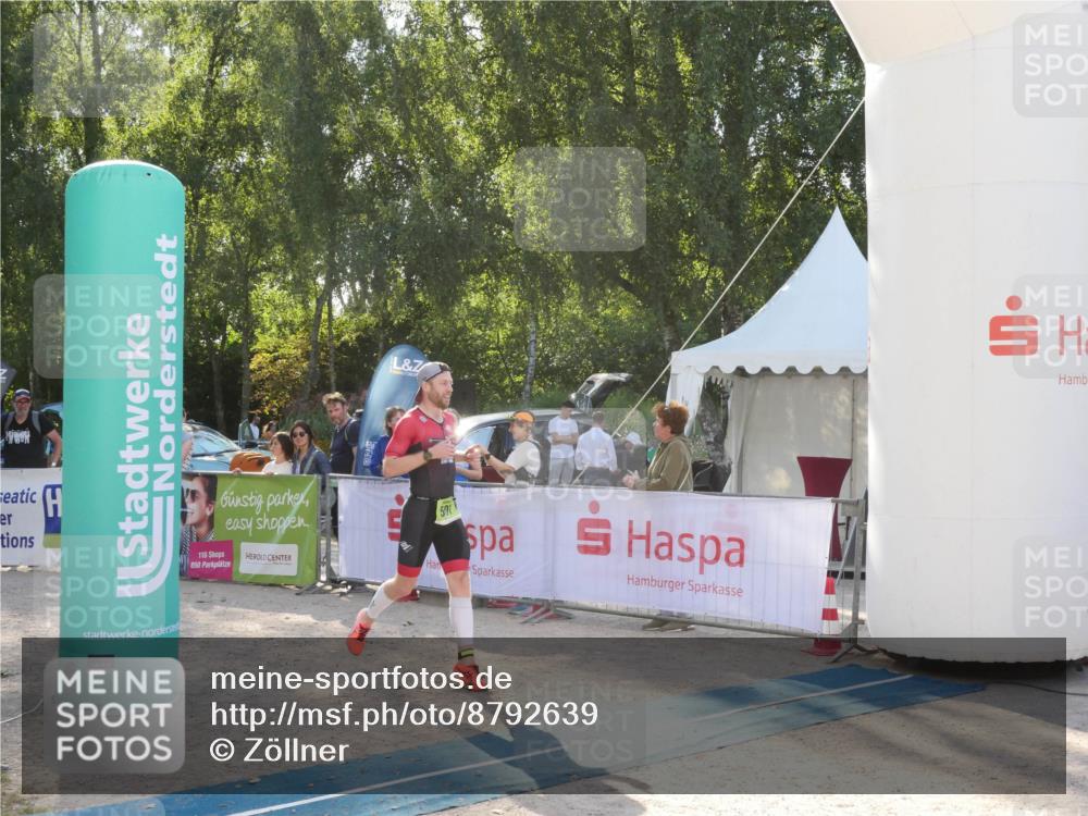 07.09.2025 - 19. Norderstedt Triathlon Zöllner http://msf.ph/oto/8792639 07.09.2025 16:28:37 Ziel 487, 507, 1534 meine-sportfotos.de