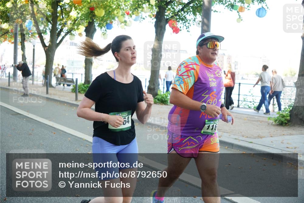 07.09.2025 - BARMER Alsterlauf Yannick Fuchs http://msf.ph/oto/8792650 07.09.2025 11:39:53 Laufen 36, 64, 116 meine-sportfotos.de