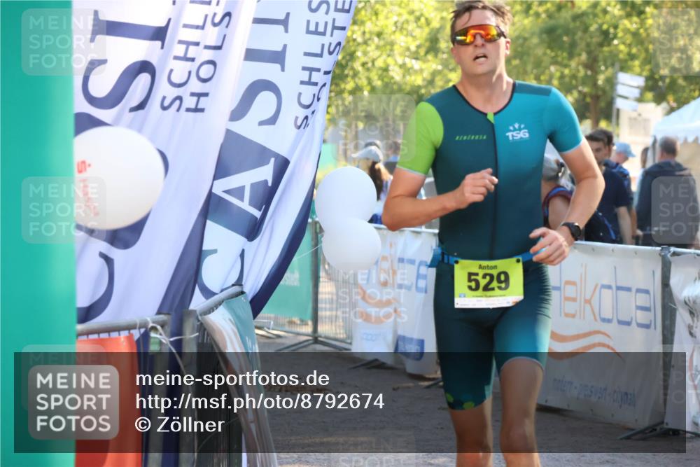07.09.2025 - 19. Norderstedt Triathlon Zöllner http://msf.ph/oto/8792674 07.09.2025 16:38:17 Ziel 529, 1068, 1563 meine-sportfotos.de