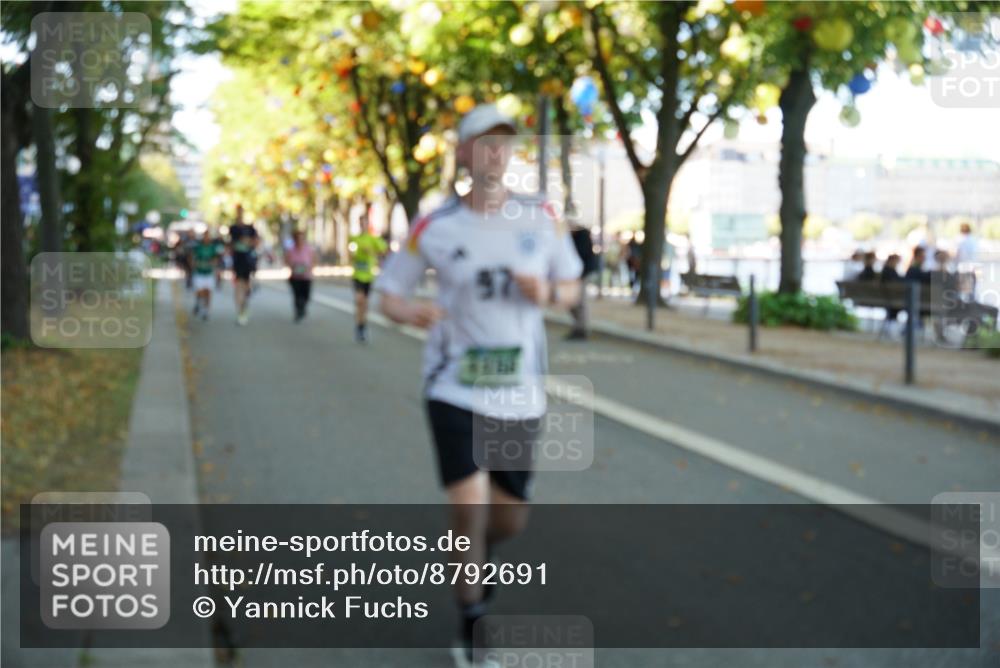 07.09.2025 - BARMER Alsterlauf Yannick Fuchs http://msf.ph/oto/8792691 07.09.2025 11:39:56 Laufen  meine-sportfotos.de