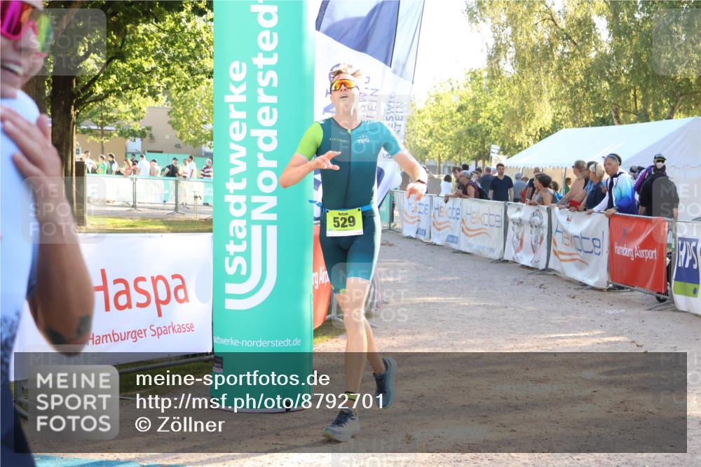 07.09.2025 - 19. Norderstedt Triathlon Zöllner http://msf.ph/oto/8792701 07.09.2025 16:38:18 Ziel 529, 1068, 1554 meine-sportfotos.de
