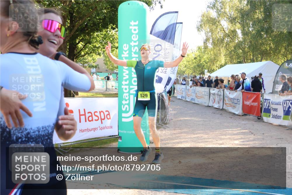 07.09.2025 - 19. Norderstedt Triathlon Zöllner http://msf.ph/oto/8792705 07.09.2025 16:38:19 Ziel 529, 1068, 1554 meine-sportfotos.de
