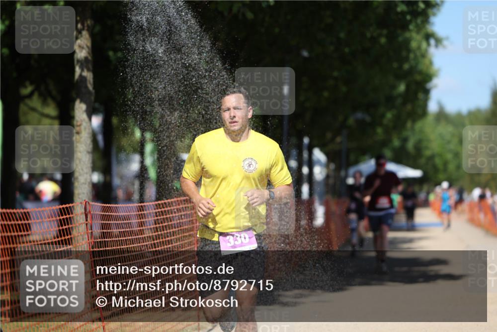 07.09.2025 - 19. Norderstedt Triathlon Michael Strokosch http://msf.ph/oto/8792715 07.09.2025 13:39:40 Laufen 320, 330, 809 meine-sportfotos.de