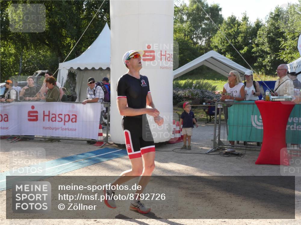07.09.2025 - 19. Norderstedt Triathlon Zöllner http://msf.ph/oto/8792726 07.09.2025 16:30:00 Ziel 496, 544, 1593 meine-sportfotos.de