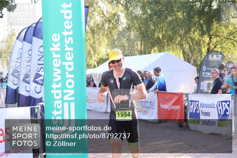 07.09.2025 - 19. Norderstedt Triathlon Zöllner http://msf.ph/oto/8792737 07.09.2025 16:38:22 Ziel 529, 1554 meine-sportfotos.de