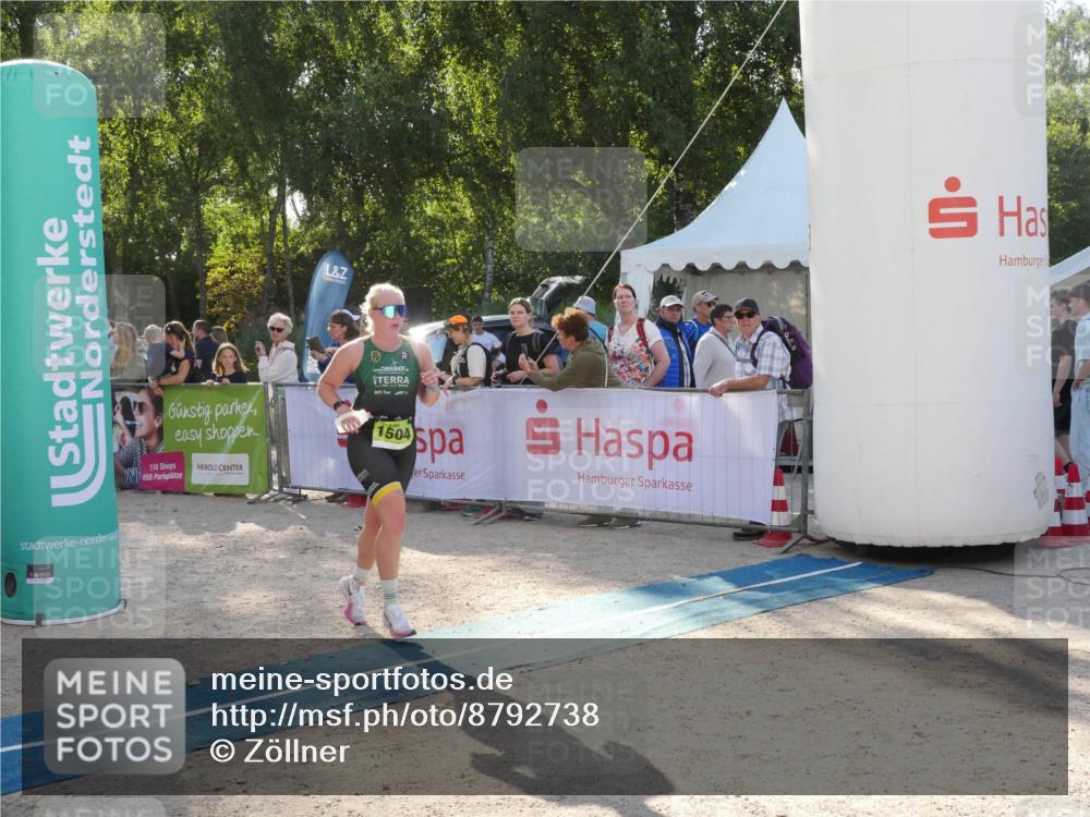 07.09.2025 - 19. Norderstedt Triathlon Zöllner http://msf.ph/oto/8792738 07.09.2025 16:30:10 Ziel 1504 meine-sportfotos.de