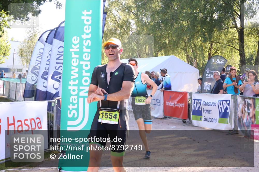07.09.2025 - 19. Norderstedt Triathlon Zöllner http://msf.ph/oto/8792749 07.09.2025 16:38:23 Ziel 529, 1554 meine-sportfotos.de