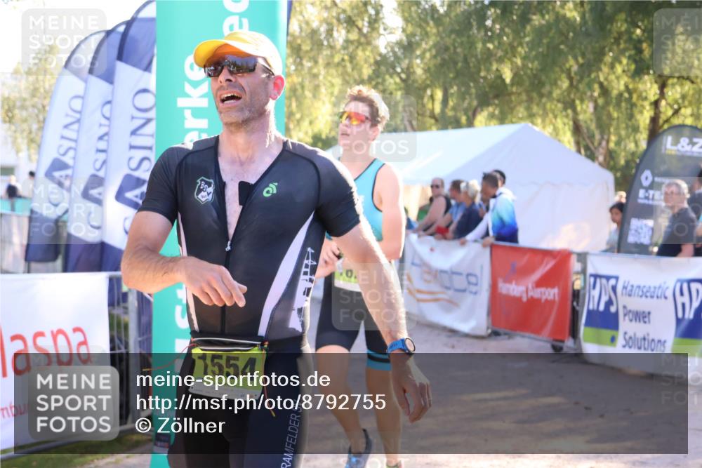 07.09.2025 - 19. Norderstedt Triathlon Zöllner http://msf.ph/oto/8792755 07.09.2025 16:38:24 Ziel 529, 1554 meine-sportfotos.de