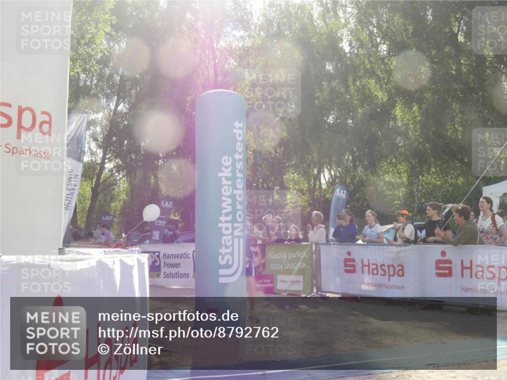 07.09.2025 - 19. Norderstedt Triathlon Zöllner http://msf.ph/oto/8792762 07.09.2025 16:30:20 Ziel 519, 552, 1510 meine-sportfotos.de