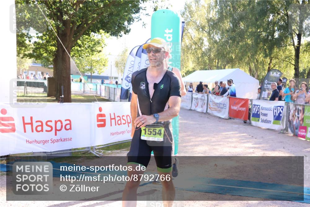 07.09.2025 - 19. Norderstedt Triathlon Zöllner http://msf.ph/oto/8792766 07.09.2025 16:38:24 Ziel 529, 1554 meine-sportfotos.de