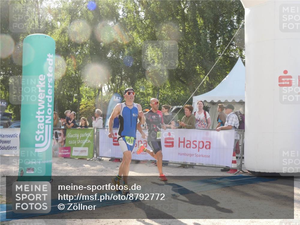 07.09.2025 - 19. Norderstedt Triathlon Zöllner http://msf.ph/oto/8792772 07.09.2025 16:30:21 Ziel 519, 552, 1510 meine-sportfotos.de