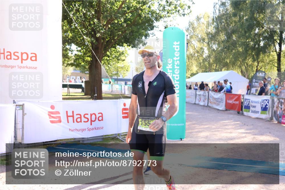 07.09.2025 - 19. Norderstedt Triathlon Zöllner http://msf.ph/oto/8792773 07.09.2025 16:38:24 Ziel 529, 1554 meine-sportfotos.de