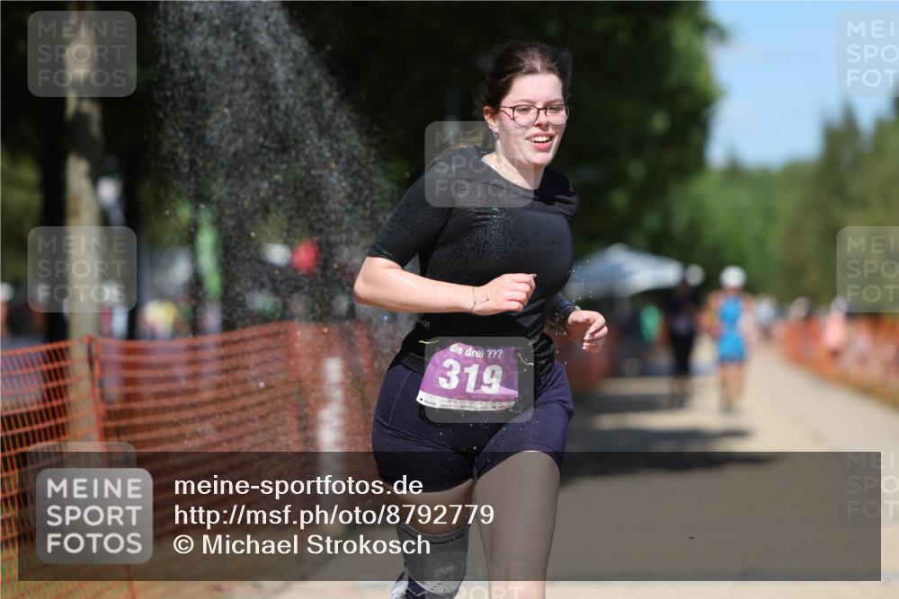 07.09.2025 - 19. Norderstedt Triathlon Michael Strokosch http://msf.ph/oto/8792779 07.09.2025 13:39:50 Laufen 319 meine-sportfotos.de