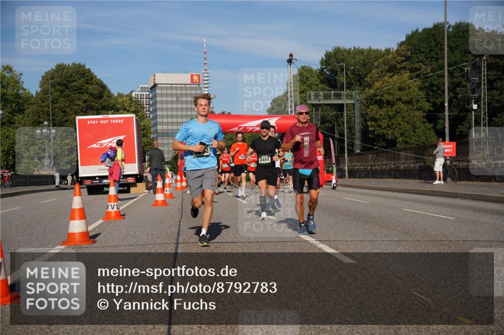 07.09.2025 - BARMER Alsterlauf Yannick Fuchs http://msf.ph/oto/8792783 07.09.2025 09:42:50 Laufen 1, 2629, 5460, 2484 meine-sportfotos.de