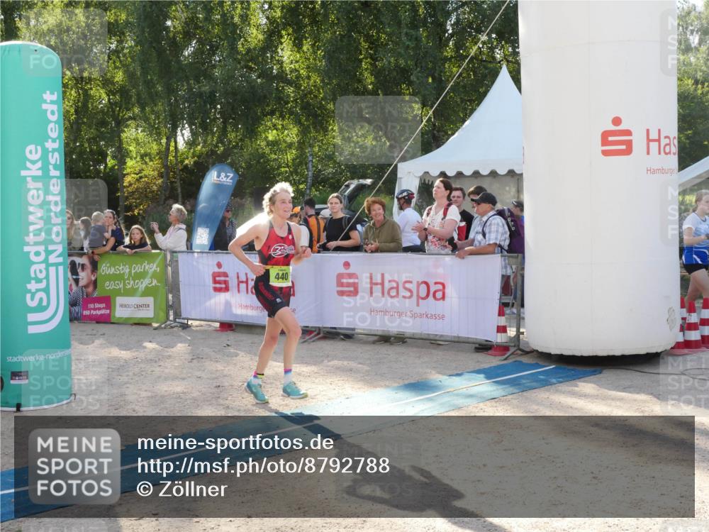 07.09.2025 - 19. Norderstedt Triathlon Zöllner http://msf.ph/oto/8792788 07.09.2025 16:30:35 Ziel 440 meine-sportfotos.de