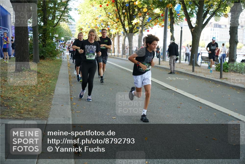 07.09.2025 - BARMER Alsterlauf Yannick Fuchs http://msf.ph/oto/8792793 07.09.2025 11:40:07 Laufen 2951 meine-sportfotos.de