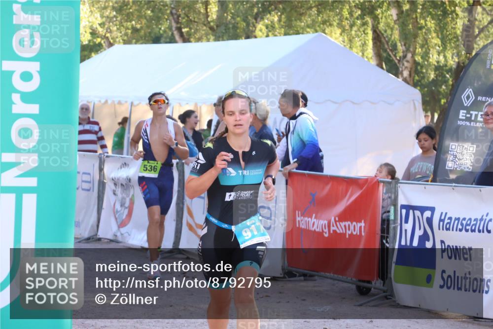 07.09.2025 - 19. Norderstedt Triathlon Zöllner http://msf.ph/oto/8792795 07.09.2025 16:38:39 Ziel 536, 917 meine-sportfotos.de