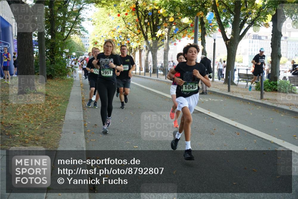 07.09.2025 - BARMER Alsterlauf Yannick Fuchs http://msf.ph/oto/8792807 07.09.2025 11:40:07 Laufen 1243, 2951, 1042 meine-sportfotos.de