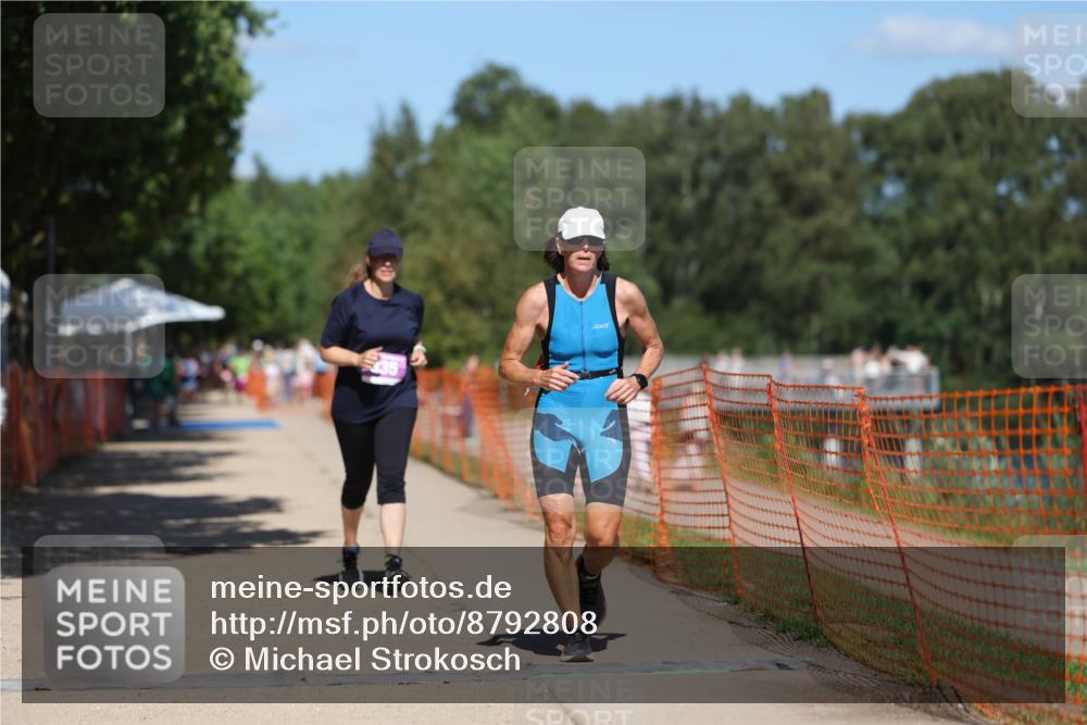 07.09.2025 - 19. Norderstedt Triathlon Michael Strokosch http://msf.ph/oto/8792808 07.09.2025 13:39:59 Laufen 270, 335 meine-sportfotos.de