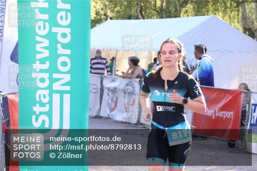 07.09.2025 - 19. Norderstedt Triathlon Zöllner http://msf.ph/oto/8792813 07.09.2025 16:38:40 Ziel 536, 917 meine-sportfotos.de