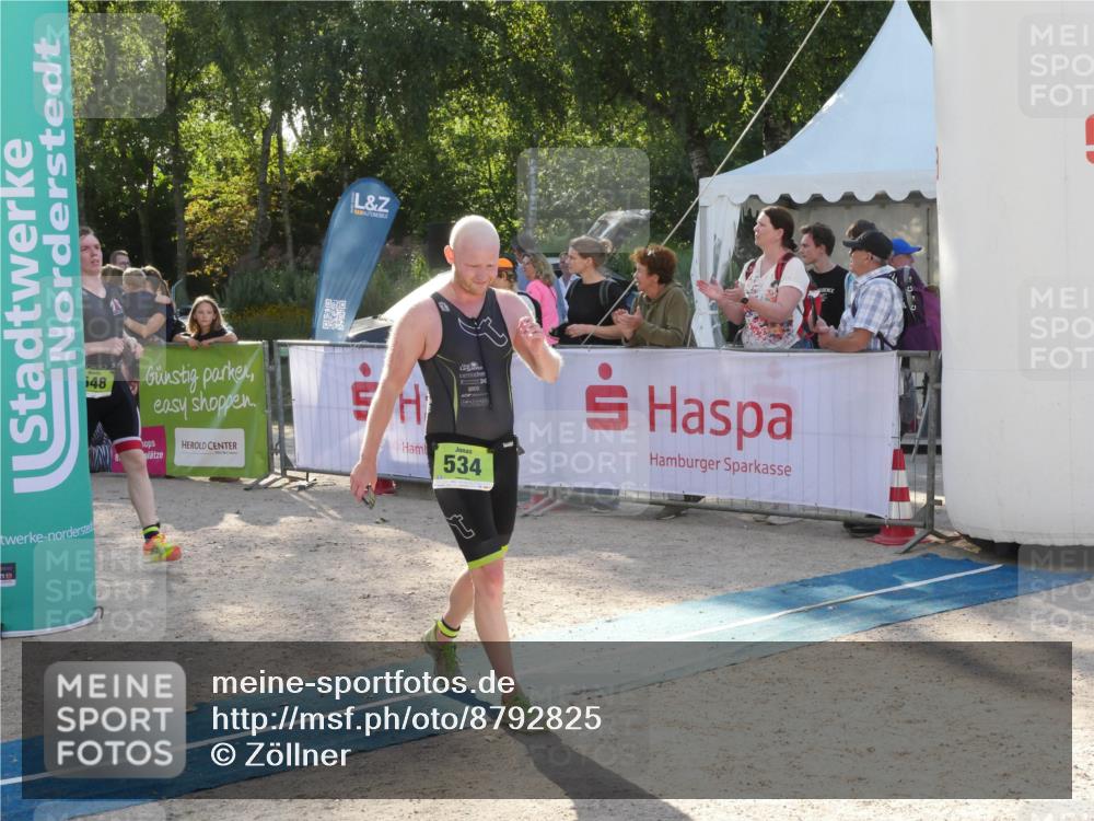 07.09.2025 - 19. Norderstedt Triathlon Zöllner http://msf.ph/oto/8792825 07.09.2025 16:31:02 Ziel 534, 548, 1071, 1439, 1572 meine-sportfotos.de