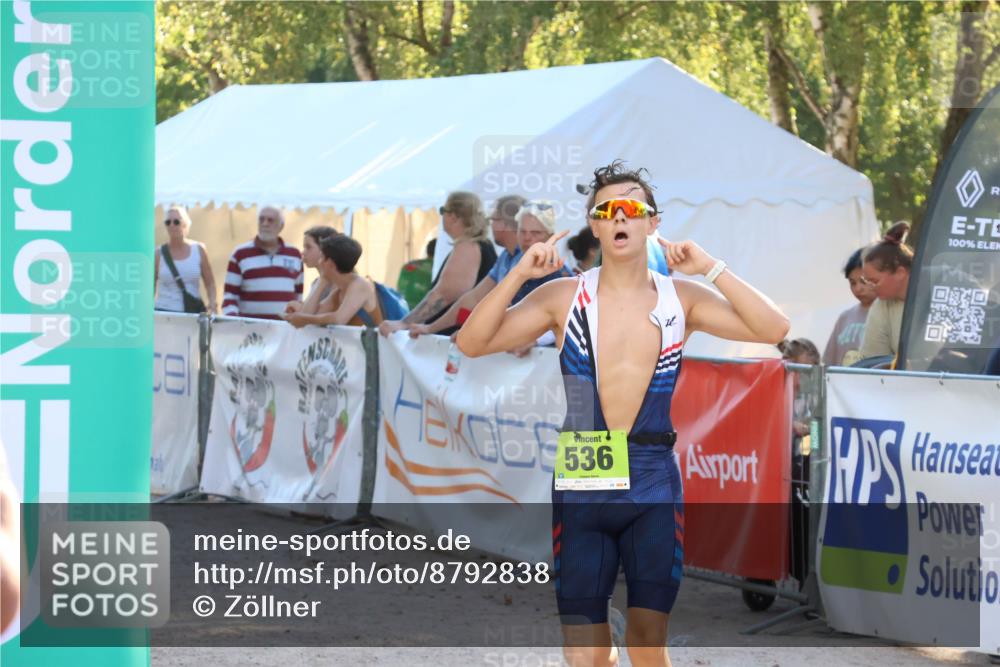 07.09.2025 - 19. Norderstedt Triathlon Zöllner http://msf.ph/oto/8792838 07.09.2025 16:38:42 Ziel 536, 917, 1481 meine-sportfotos.de