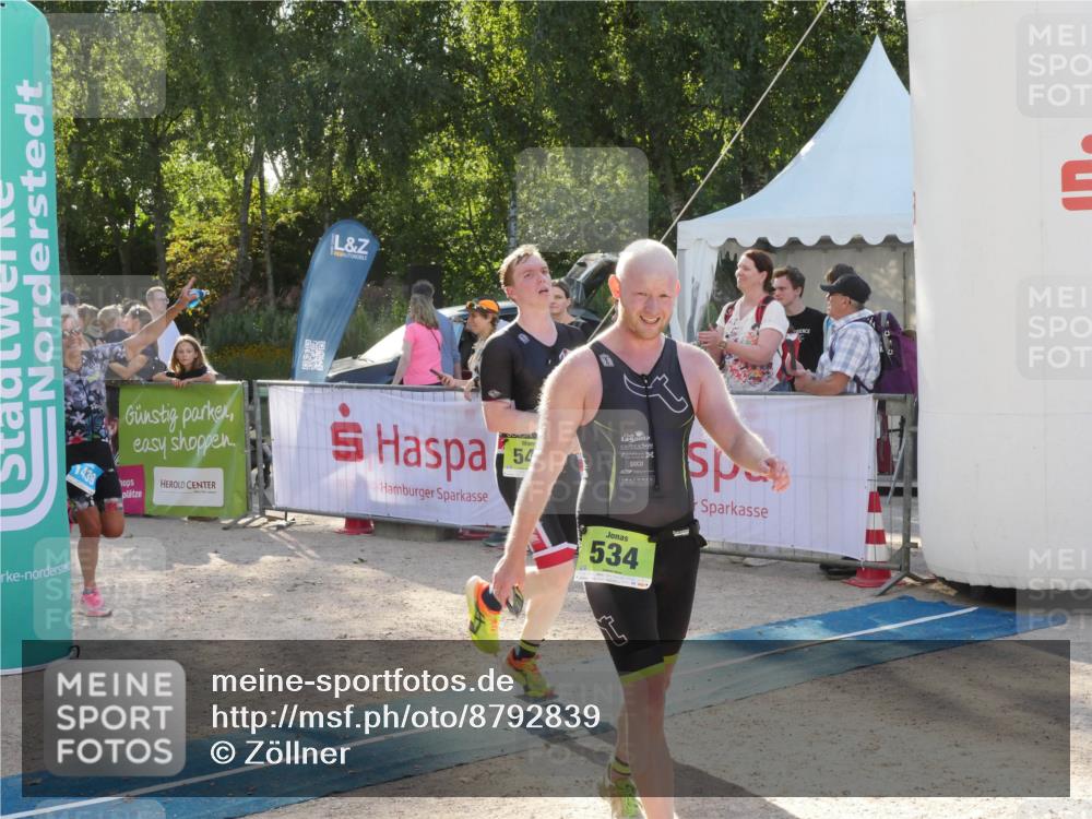 07.09.2025 - 19. Norderstedt Triathlon Zöllner http://msf.ph/oto/8792839 07.09.2025 16:31:03 Ziel 534, 548, 1071, 1439, 1572 meine-sportfotos.de