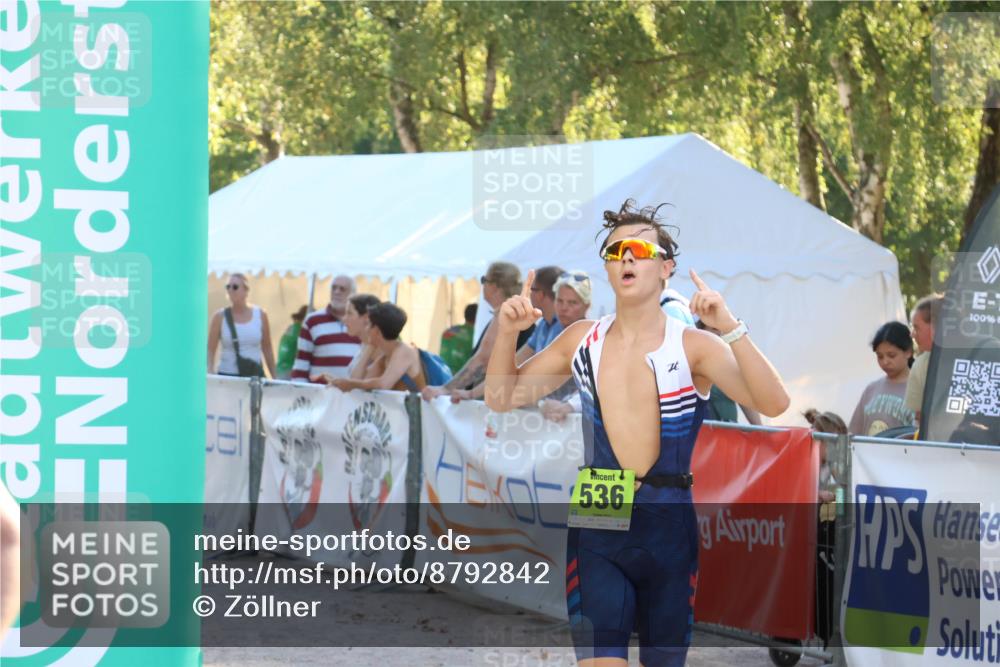 07.09.2025 - 19. Norderstedt Triathlon Zöllner http://msf.ph/oto/8792842 07.09.2025 16:38:42 Ziel 536, 917, 1481 meine-sportfotos.de