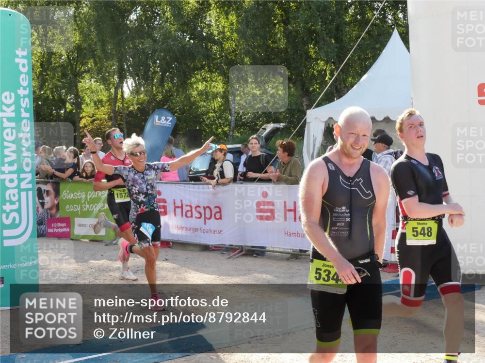 07.09.2025 - 19. Norderstedt Triathlon Zöllner http://msf.ph/oto/8792844 07.09.2025 16:31:04 Ziel 477, 534, 548, 1071, 1439, 1572 meine-sportfotos.de