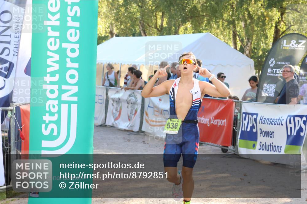 07.09.2025 - 19. Norderstedt Triathlon Zöllner http://msf.ph/oto/8792851 07.09.2025 16:38:43 Ziel 536, 917, 1481 meine-sportfotos.de