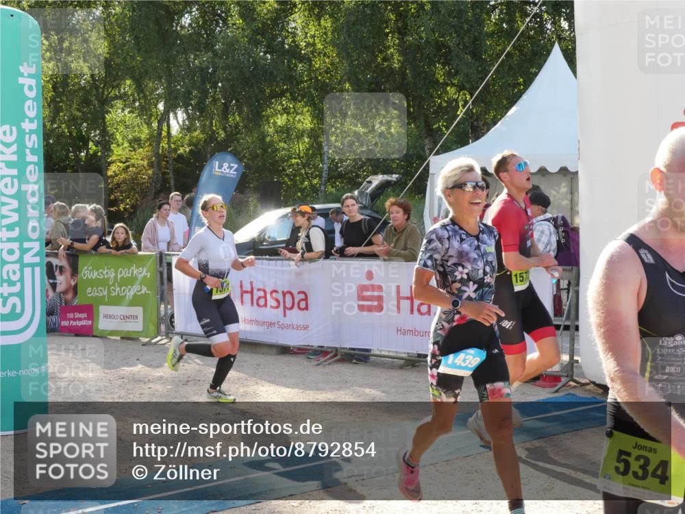 07.09.2025 - 19. Norderstedt Triathlon Zöllner http://msf.ph/oto/8792854 07.09.2025 16:31:05 Ziel 477, 505, 534, 548, 1071, 1439, 1572 meine-sportfotos.de