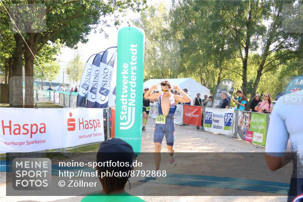 07.09.2025 - 19. Norderstedt Triathlon Zöllner http://msf.ph/oto/8792868 07.09.2025 16:38:44 Ziel 536, 917, 1481 meine-sportfotos.de