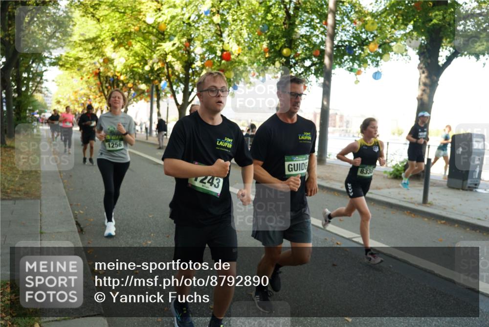 07.09.2025 - BARMER Alsterlauf Yannick Fuchs http://msf.ph/oto/8792890 07.09.2025 11:40:11 Laufen 1256, 243, 833 meine-sportfotos.de