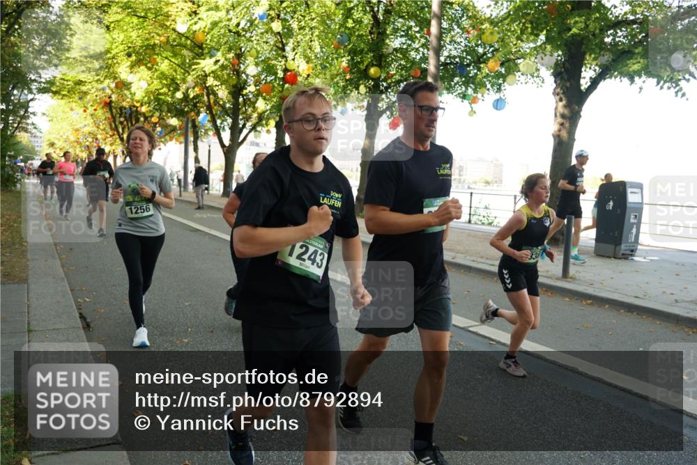 07.09.2025 - BARMER Alsterlauf Yannick Fuchs http://msf.ph/oto/8792894 07.09.2025 11:40:11 Laufen 1256, 1243 meine-sportfotos.de
