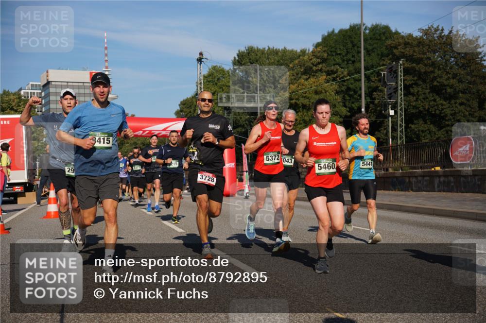 07.09.2025 - BARMER Alsterlauf Yannick Fuchs http://msf.ph/oto/8792895 07.09.2025 09:42:55 Laufen 29, 3415, 377, 3728, 5372, 043, 5460, 5441 meine-sportfotos.de