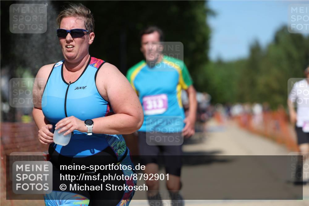 07.09.2025 - 19. Norderstedt Triathlon Michael Strokosch http://msf.ph/oto/8792901 07.09.2025 13:40:46 Laufen 313, 347, 742, 755 meine-sportfotos.de