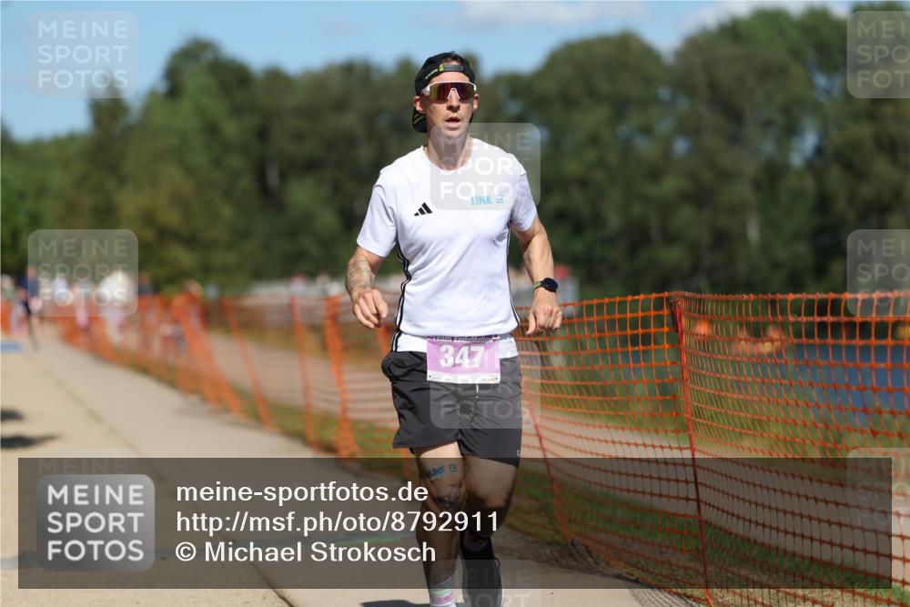 07.09.2025 - 19. Norderstedt Triathlon Michael Strokosch http://msf.ph/oto/8792911 07.09.2025 13:40:48 Laufen 230, 313, 347 meine-sportfotos.de