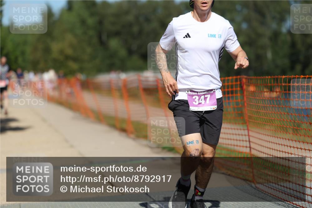 07.09.2025 - 19. Norderstedt Triathlon Michael Strokosch http://msf.ph/oto/8792917 07.09.2025 13:40:48 Laufen 230, 313, 347 meine-sportfotos.de