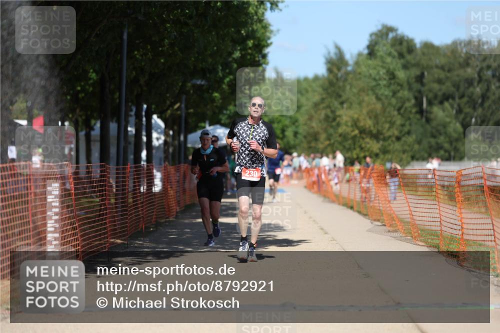 07.09.2025 - 19. Norderstedt Triathlon Michael Strokosch http://msf.ph/oto/8792921 07.09.2025 13:40:53 Laufen 183, 230 meine-sportfotos.de