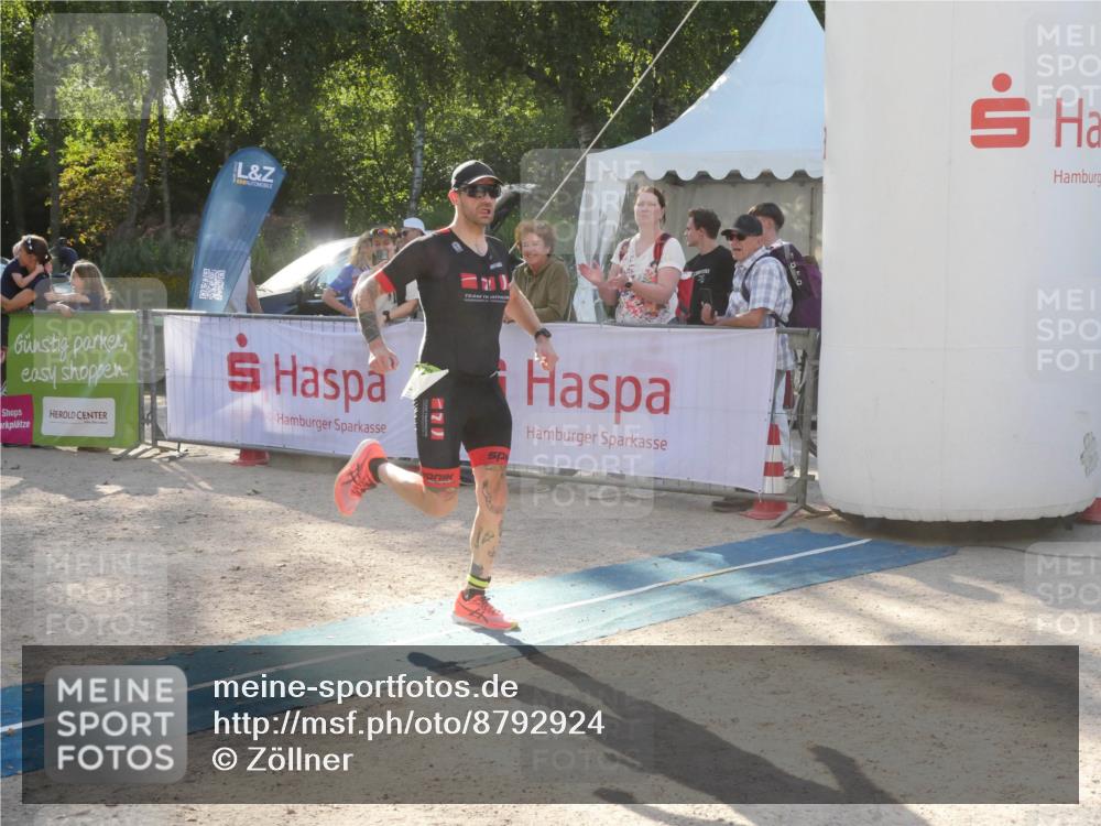 07.09.2025 - 19. Norderstedt Triathlon Zöllner http://msf.ph/oto/8792924 07.09.2025 16:31:25 Ziel 480, 525, 549, 1594 meine-sportfotos.de