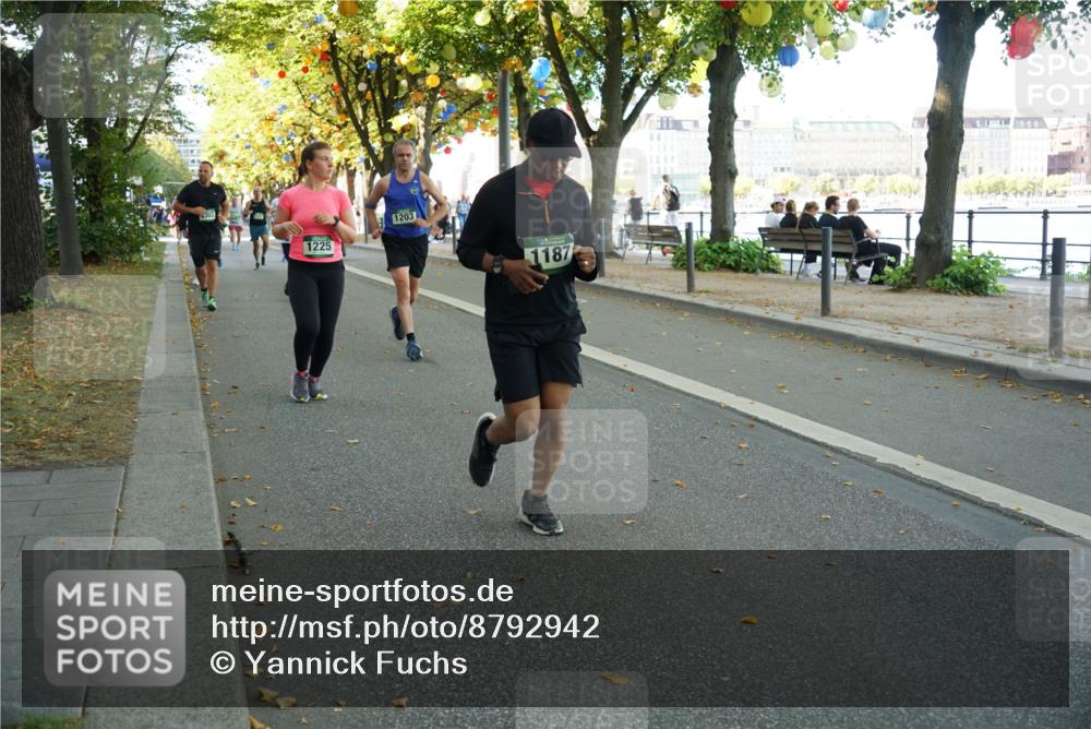 07.09.2025 - BARMER Alsterlauf Yannick Fuchs http://msf.ph/oto/8792942 07.09.2025 11:40:14 Laufen 1225, 1203, 1187 meine-sportfotos.de